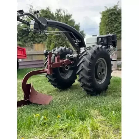 Мотоблок New Sich series Pilot Мотор Сич Honda 13 л.с  (Колеса 7-12 индия)